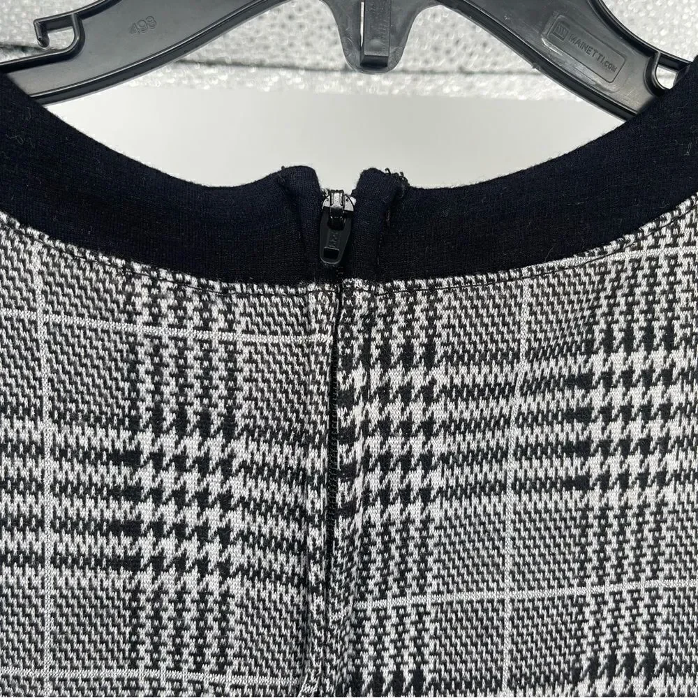 The Children’s Place Girl’s Black Houndstooth Short Sleeve Fit & Flare Dress 6